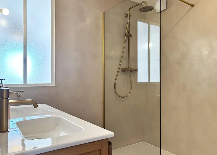 Апартаменты Le Mandela - Centre Historique Perret Гавр